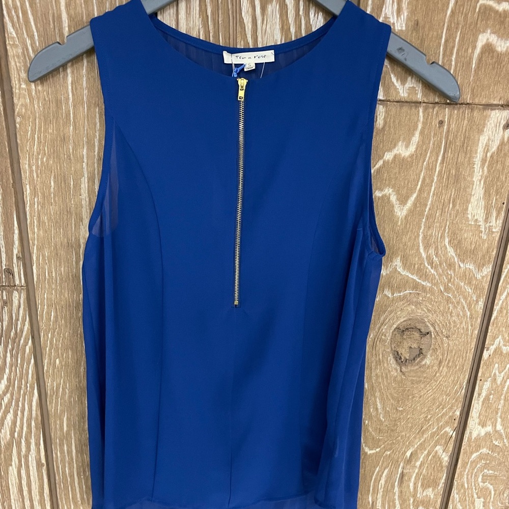 NWT Team Rose Women’s Royal Blue Tank with Gold Front Zipper